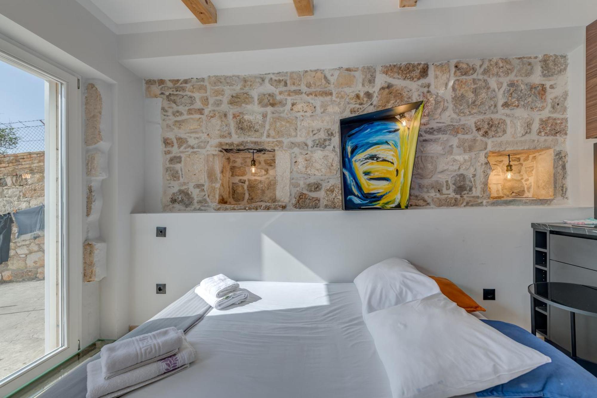 Apartamento Tiny Secret House Komiža Exterior foto