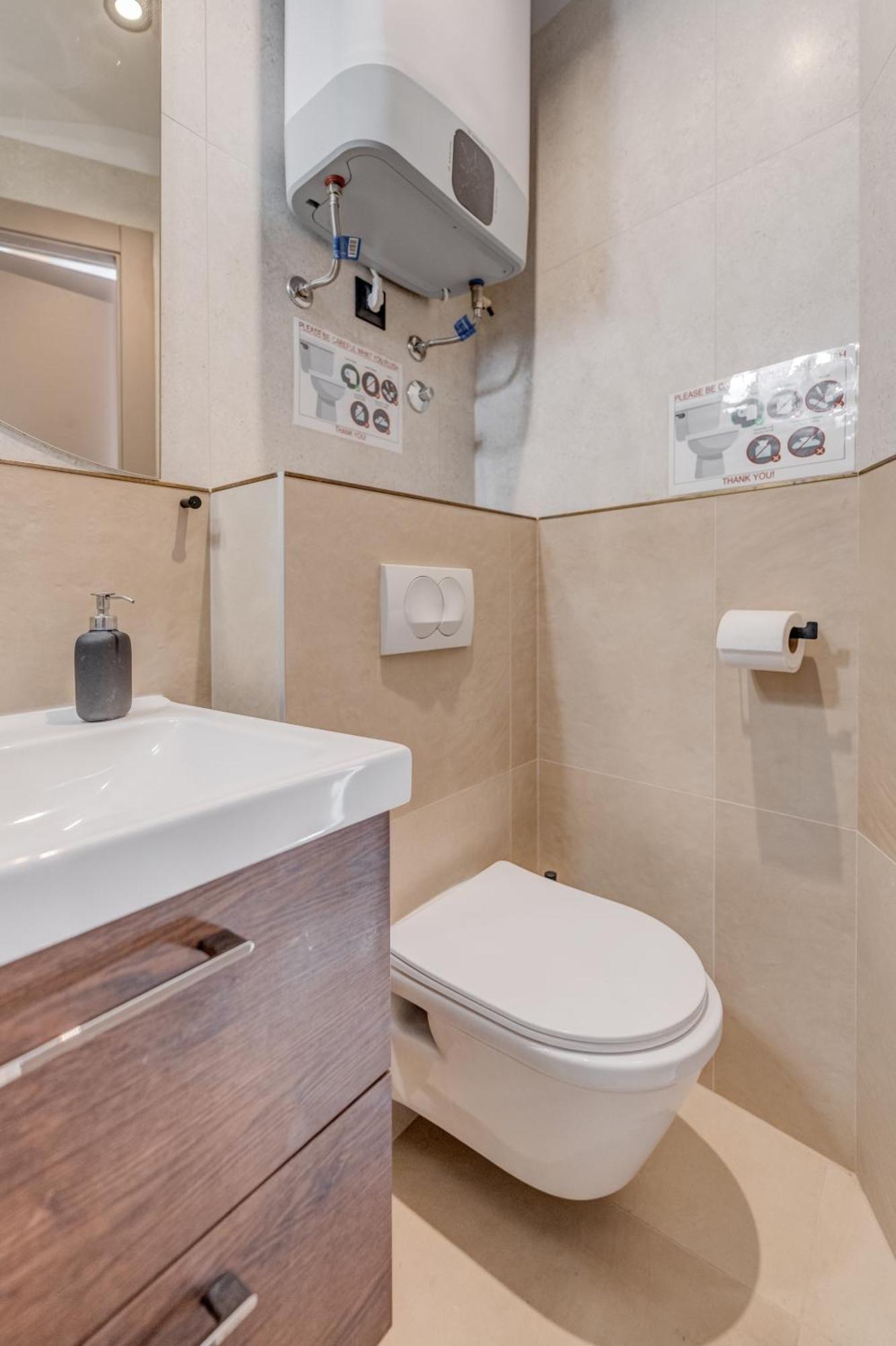 Apartamento Tiny Secret House Komiža Exterior foto